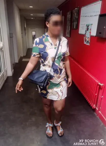 Büsra, 32