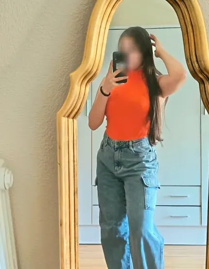 Esra, 20