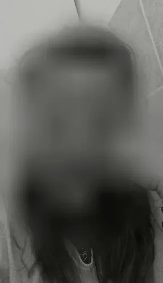 Lucia, 30