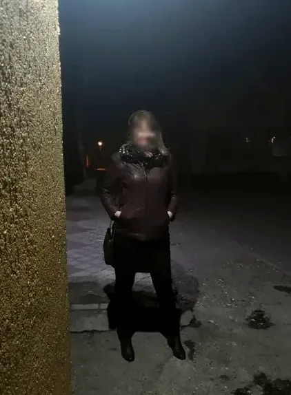Nadine, 40
